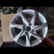 Llantas originales de Peugeot rin 15 nueva - Img 56438212