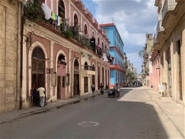 En el Centro de la Habana, a 2 cuadras de Prado y Neptuno 2 aptos en el mismo edificio - Img 66211590