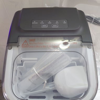 Hielera. Hace hielos en minutos. Nueva en caja a estrenar por usted - Img 126130399