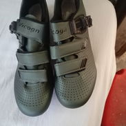 Zapatillas de ciclismo originales - Img 56369620