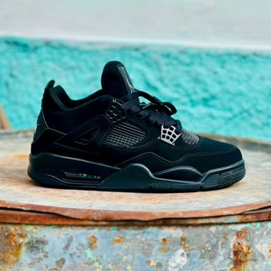 Venta de tenis Jordan Retro 4 Brike By Brike y las Black Cat.Del 40 al 44 ambos pares - Img 123187893