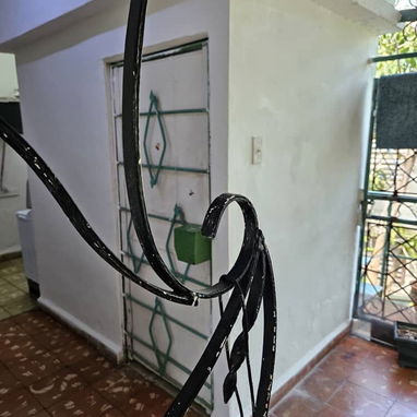 Casa en venta a una cuadra y media de Corral Falso - Img 124227549