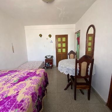 🚨Vendo casa 🏠en :  💵: $9000 (🧏🏻‍♂️🚨Se vende con todo adentro🧏🏻‍♂️)  📍La Habana, Marianao Ave 37 - 4/10