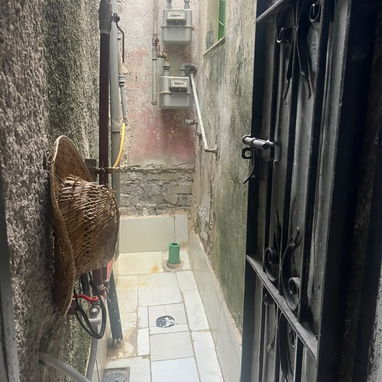 APARTAMENTO EN VENTA EN CENTRO HABANA CERCA DE LA IGLESIA DE REINA. 8.500 USD - 8/9
