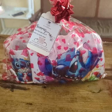 Regalos envueltos y empaques elegantes - 2/5