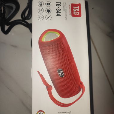audífonos en 10 usd y bocinas en 20,25,30 usd - Img 121855835
