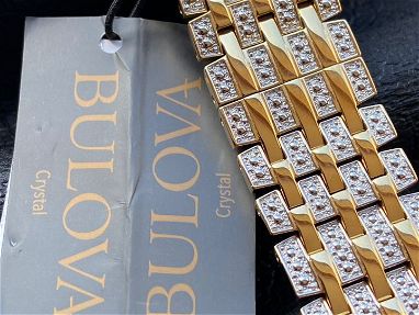 Bulova Crystal Pavé tono Oro nuevo - Img 66999210