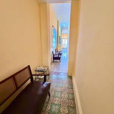 Apto de 2 cuartos en el vedado, zona de letras. - 2/9