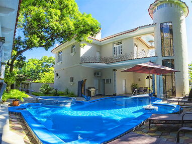 Alquiler[Villa]+piscina+7cuartos+Miramar+[Puro Lujo]+ Miramar+Jacuzzi - Img 28191577