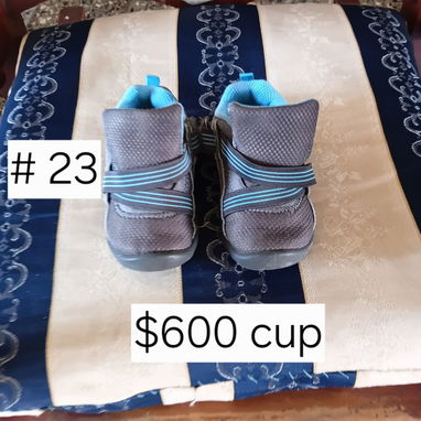 Zapatos de niños - Img 125828154