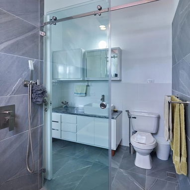 Se vende encantador apartamento de 2 habitaciones en El Vedado. - Img 125941004