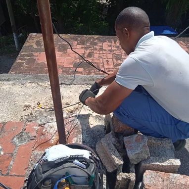 Electricista Profesional. - 2/3