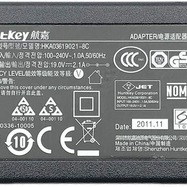 Vendo cargador Huntkey HKA03619021-8C Adaptador de CA 19V 2.1A 53274327 - Img 122809697