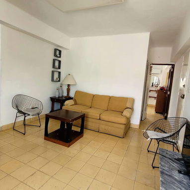 Venta de casa Vedado - Img 126757177
