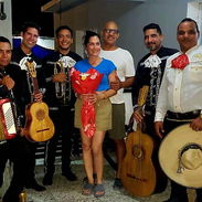 MARIACHIS PARA MAMÁ - Img 54984018