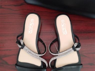 Sandalias de mujer en varios estilos - Img 64333491