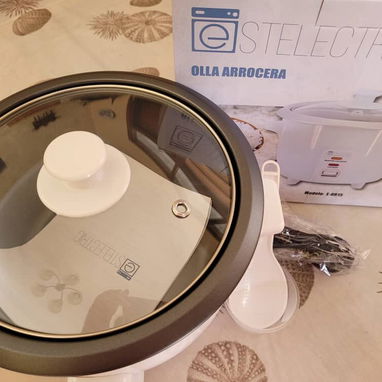 ‼️Olla Arrocera 1.5 lts. Color Blanco o Negro. Nuevas ‼️  Con factura y garantía de 1 mes. - Img 99287996