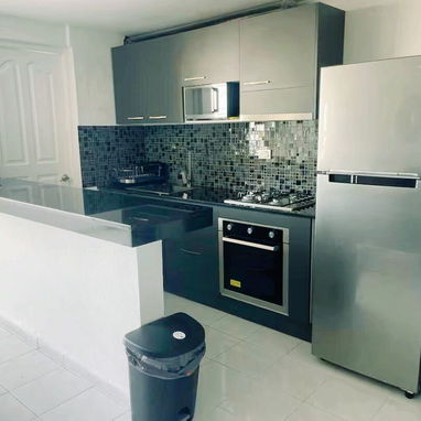 🏠 Descubre nuestro apartamento de renta ubicado en el Vedado en Avenida 23 y Calle E. "Será un placer recibirle" - Img 115107001