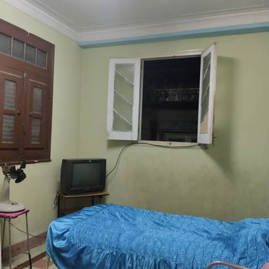 $18.000usd CON CASI TODO DENTRO  En venta apartamento (planta alta) en  Luyanó, 10 de Octubre. CONSTRUCCIÓN  CAPITALISTA - 8/10