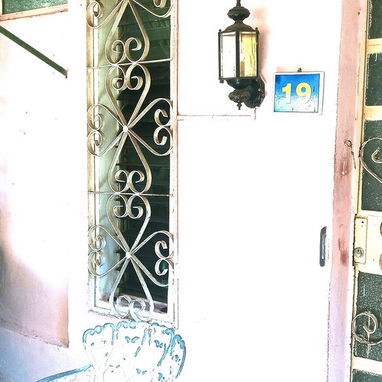 Planta baja, de 3 cuartos en Micro X, con telefono fijo, portal y patio - Img 124555697