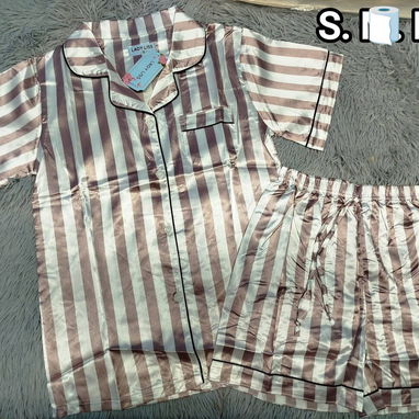 Pijama satín  _ ropa para dormir . 15  Usd - 2/4