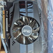 Tarjeta de video Rx 550 4GB prácticamente nueva con su caja - Img 56795361