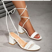 Zapatos elegantes de tacón bajo, con tiras. Color blanco, números 36, 40, 41 y 42 - Img 56707288