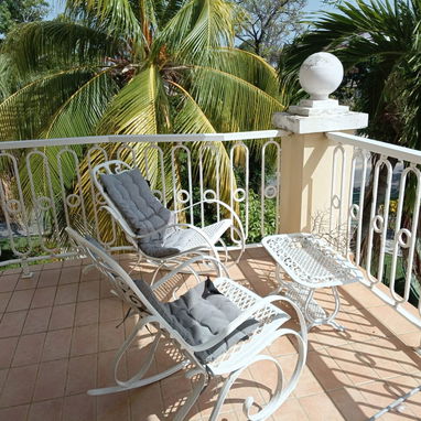 Se renta Apartamento en Condominio en Miramar - 3/9