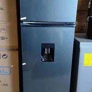 Refrigerador Royal 8.5 pie con dispensador - Img 57943691