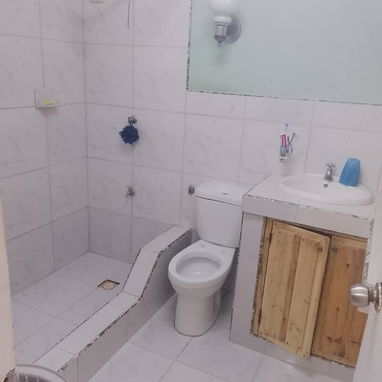 *$4700usd. En venta casa interior en Guanabacoa, Las Minas.  Techo de cubierta ligera (fibrocemento). - Img 123048696