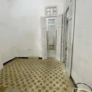 VENDO APARTAMENTO EN BAJOS · VEDADO - 3/9