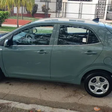 Vendo o negocio kia picanto del 2024 pintura de fábrica - Img 112033562
