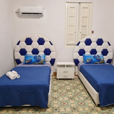 Alquiler de casa en la habana, vedado. 🔑 OFERTA: ALQUILO CASA COMPLETA EN VEDADO – 100 EUROS/NOCHE – TODO INCLUIDO - Img 111413369