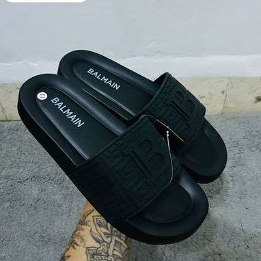 24 usd o al cambio para más modelos a watssap - Img 122555724