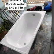 Bañadera marca roca de metal mide 150 x 70 trae su herraje. - Img 55165020