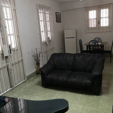 Rento hermoso apartamento en el vedado todas las condiciones - Img 122542799