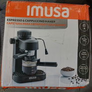Cafetera Imusa marca americana alta calidad para expreso y capuchino nueva en su caja-60usd - Img 47849643