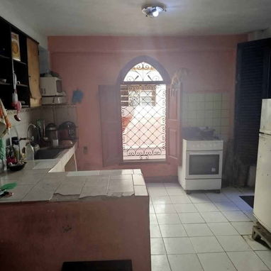 75-🏡*SE VENDE CASA BIPLANTA EN CENTRO HABANA EN PUERTA DE CALLE*  🔎*PTO. D'REFERENCIA [ A 5 CUADRAS DEL AMEIJEIRAS ]* - Img 124553719