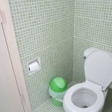 SE ALQUILA APARTAMENTO A ESTUDIANTES EXTRANJEROS OFERTA ESPECIAL JUNIO-JULIO - Img 108175093