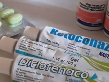 Diclofenaco en gel, ketoconazol crema, miconazol, vitaminas inyectables, óvulos etc. Antigripales, paracetamol, azitromi - Img main-image