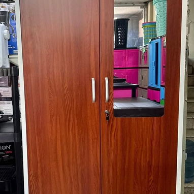 Disponible en la tienda - 4/5
