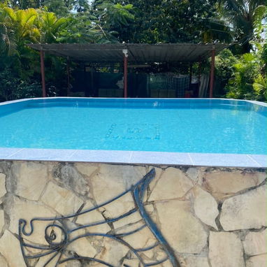Casa con piscina en Reparto de los Rusos - 6/10