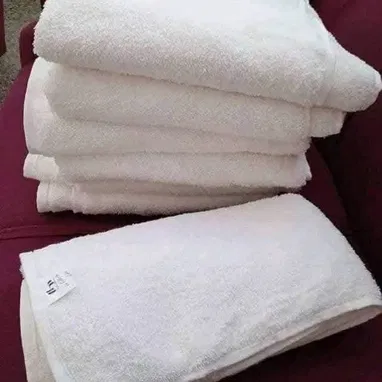 SABANAS BLANCAS NUEVAS DE ALGODÓN Y TOALLAS Y FUNDAS Y - Img 123063805