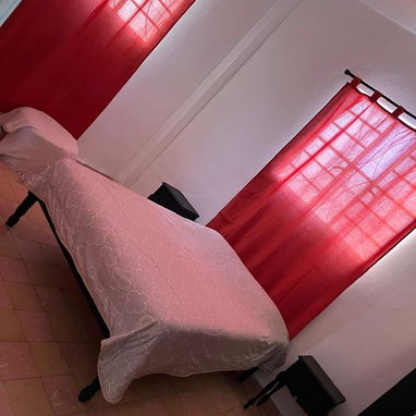 Se renta apartamento con Ecoflow en Playa 60 y 9na, cercano al centro de negocios y la escuela española. - Img 119530865