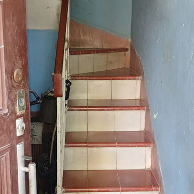 casa en altos en lawton, buena zona y buen precio! rebaja de 25 a 21! leer dentro - 2/2