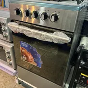 Cocina royal de gas con horno 4 quemadores ,No tienen magneto ni luz en el horno - Img 55678256