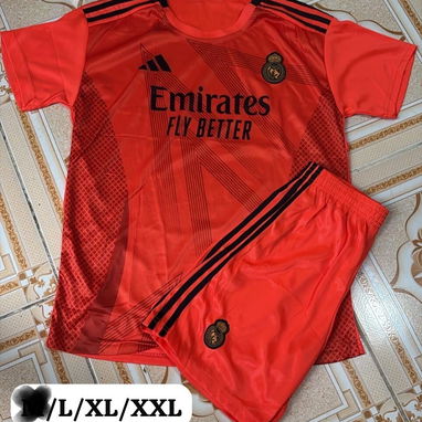Uniforme d futbol versión aficionado - Img 122154834