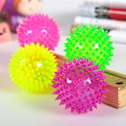 Pelotas de pinchitos con sonido para Mascotas - Img 55988236