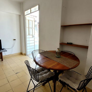 Apartamento en Vedado, 5ta y 8 - 2/5