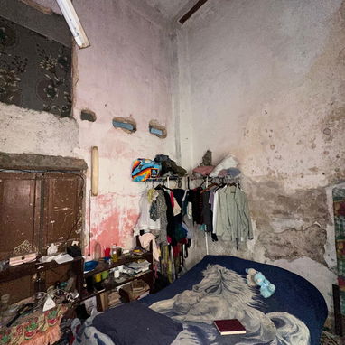 🏡 Venta de Casa en el Vedado – Ubicación Premium  Oportunidad única en el corazón del Vedado, específicamente en 25 y E - Img 122388651